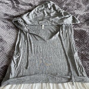 SAGE sleevless top w/hoodie